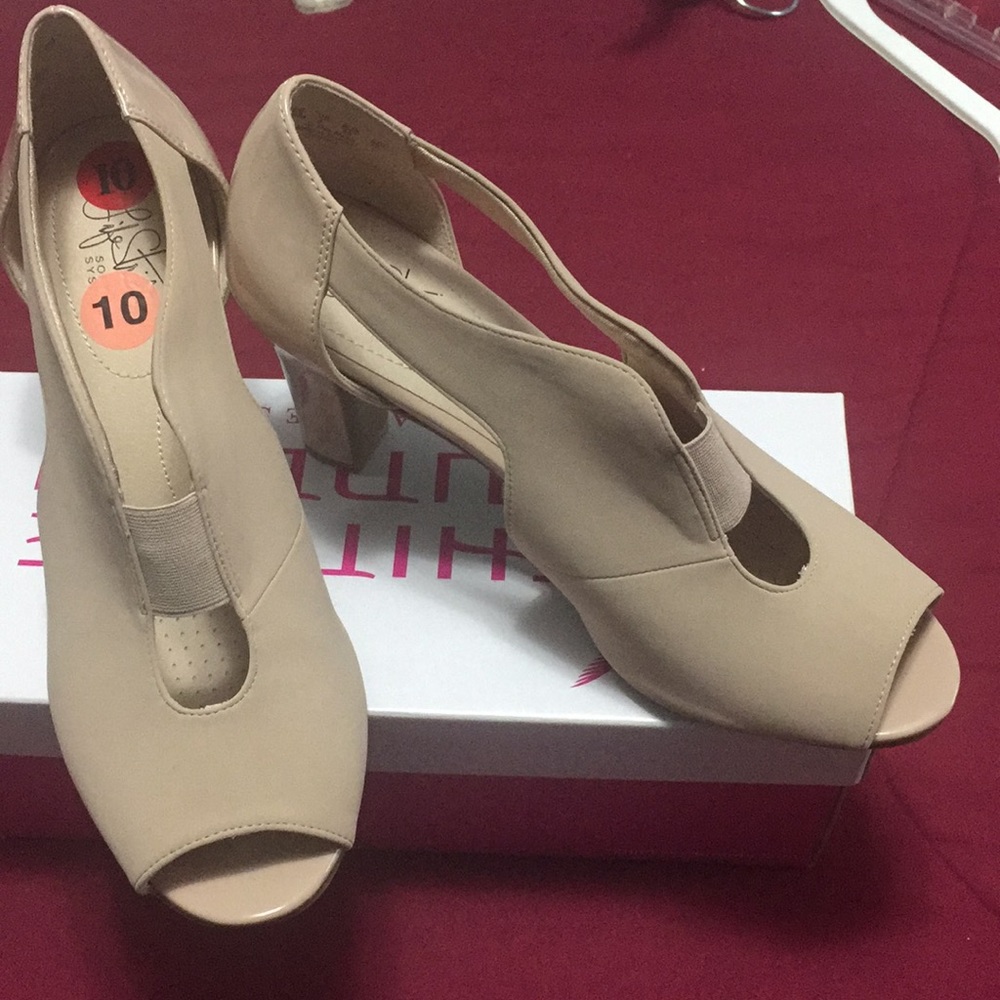 Open Toe pump